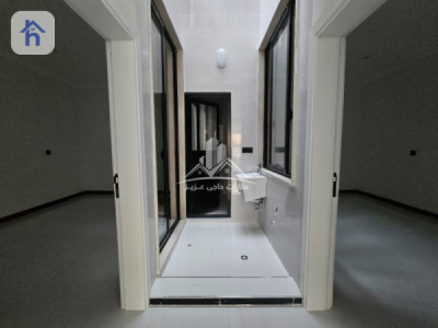 Spacious 5-Bedroom House in Zhyan image 9