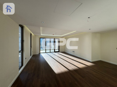 Spacious 3 Bedroom Apartment with View Resim 3