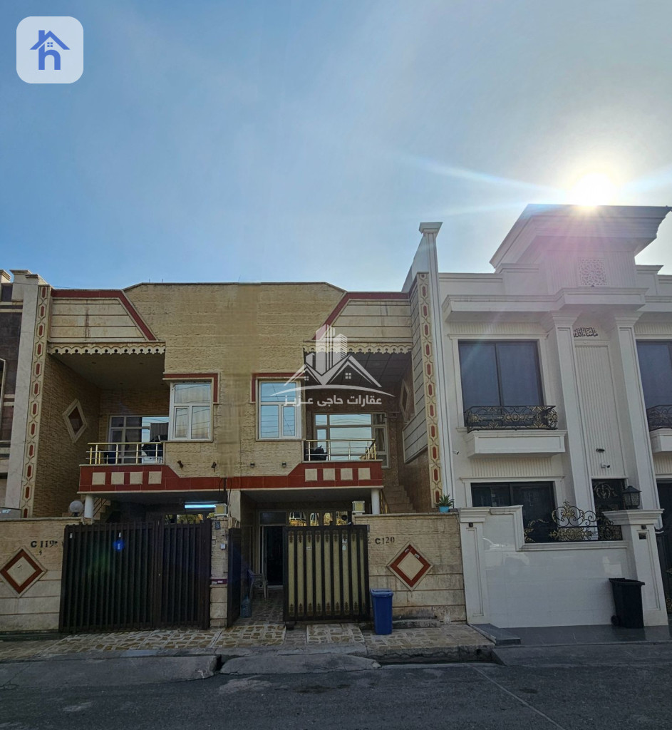 Spacious House with Multiple Rooms