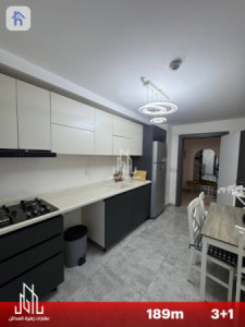 شقة مؤثثة للبيع صورة 3