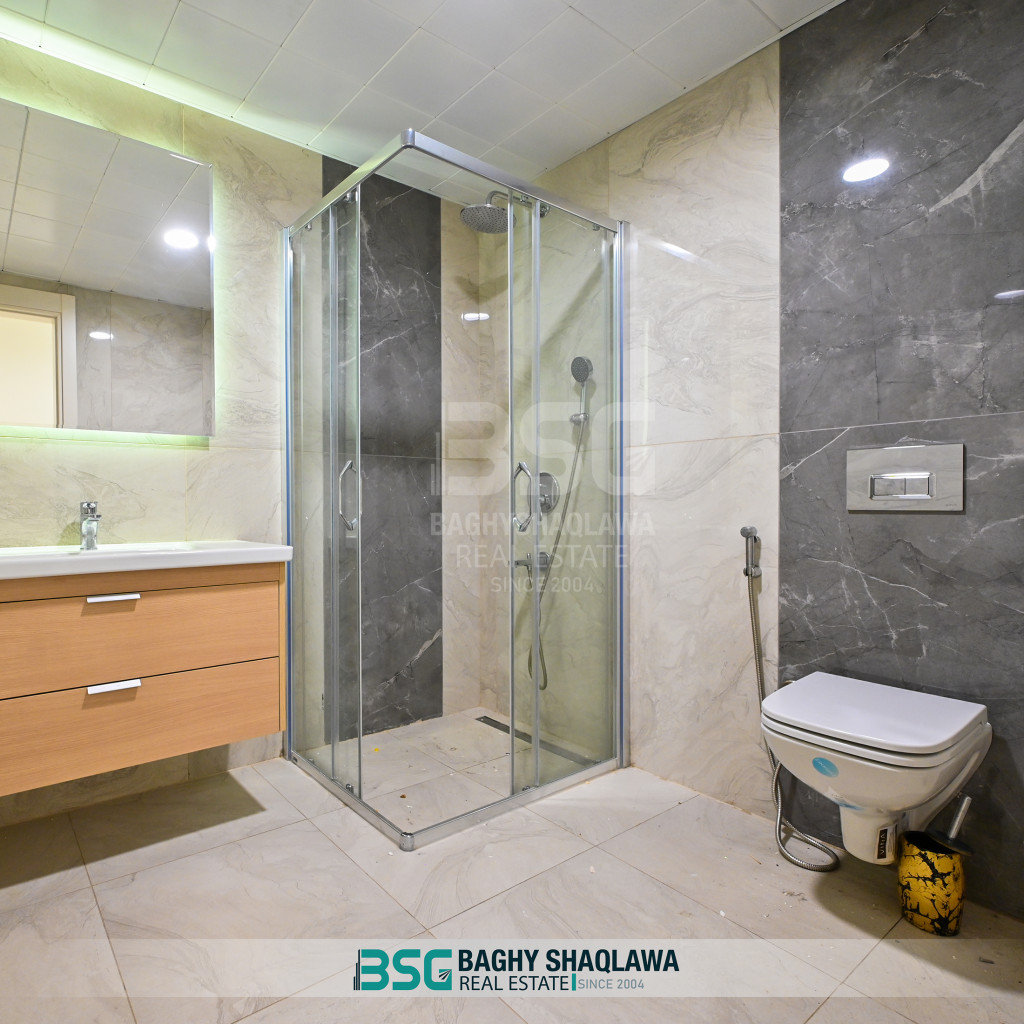 شقة حديثة مع غرفتي نوم صورة 13