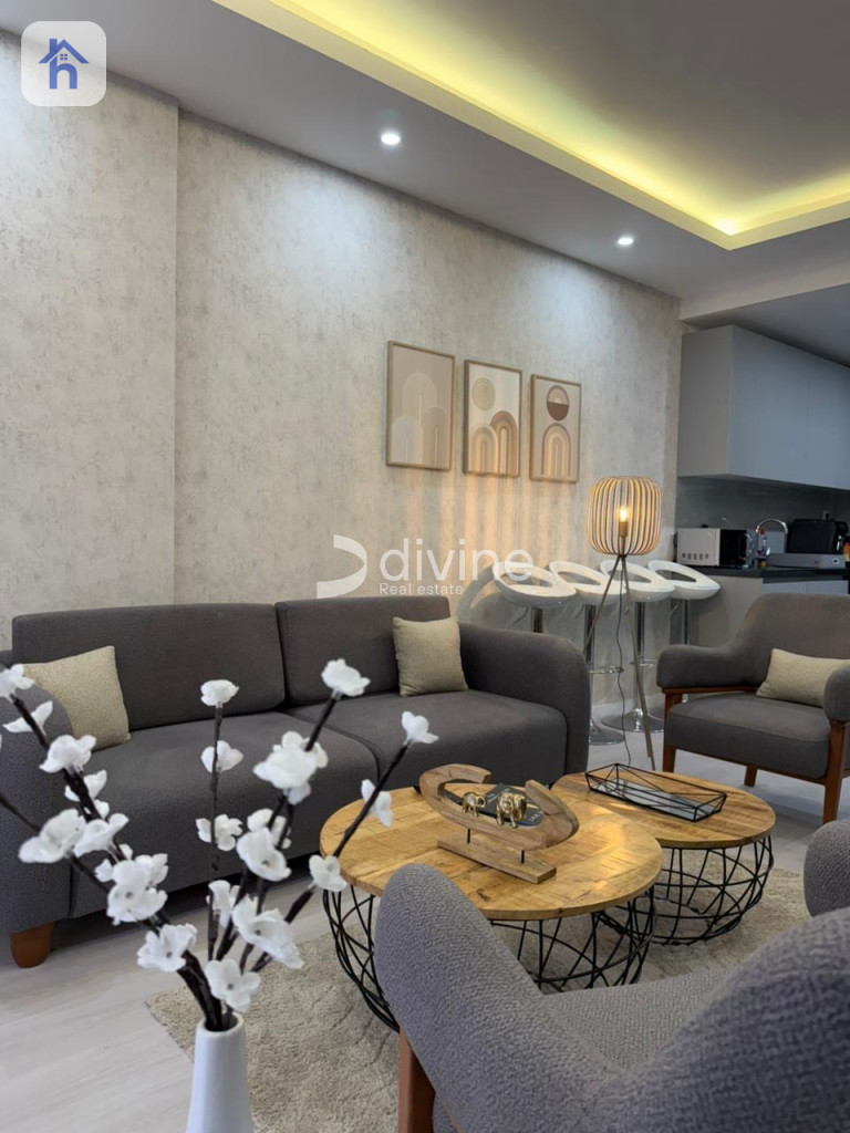 Cozy Apartment in Queen Tower
