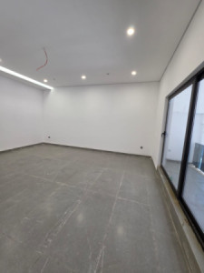 Corner Showroom image 12