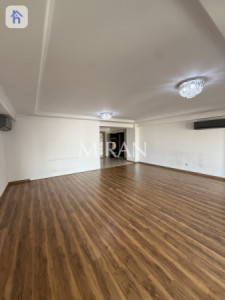 Modern Apartment image 2