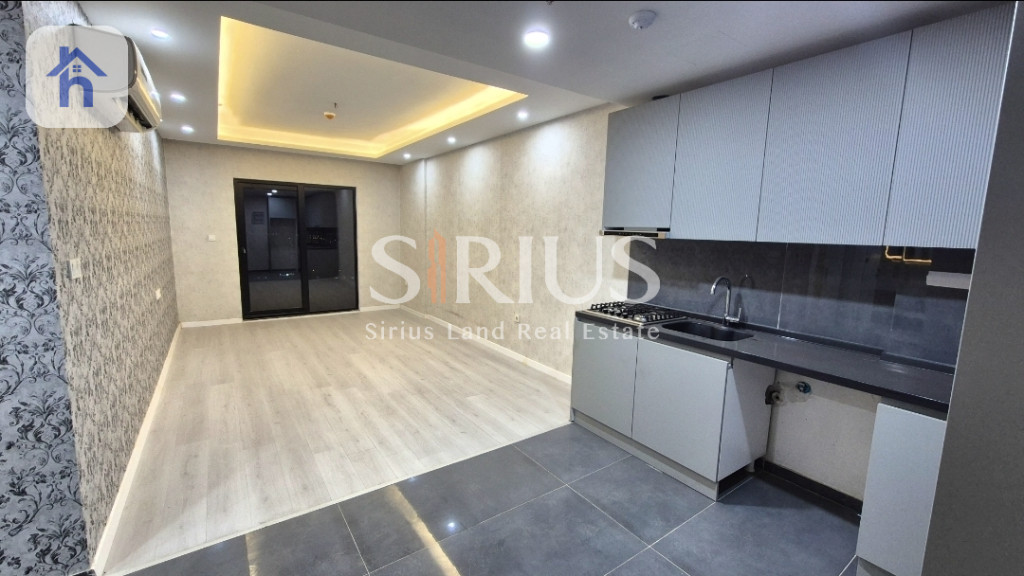 Cozy 1-Bedroom Apartment in Queen Tower