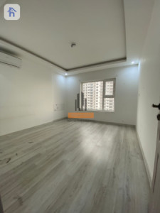 Cozy 2-Bedroom Flat in Zanko Complex Image 4