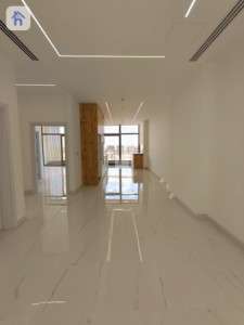 Spacious Apartment in Empire Pearl Towers image 4