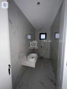 Spacious house in Spanish Village 2 image 19