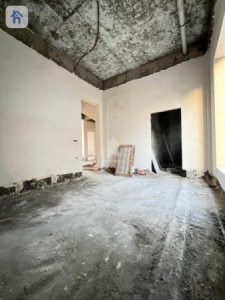 Spacious Villa with 9 Bedrooms Image 6