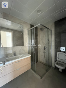 Spacious Apartment in Empire Square Resim 5