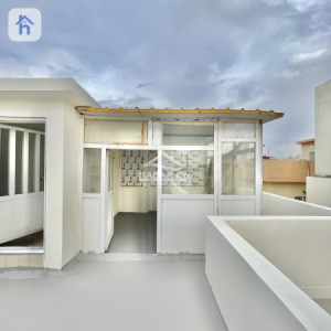 One Floor House image 18