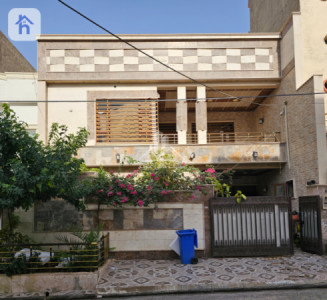 Spacious House in Erbil with 6 Bedrooms image 2