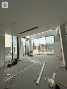 Modern Property with Ample Space Resim 4