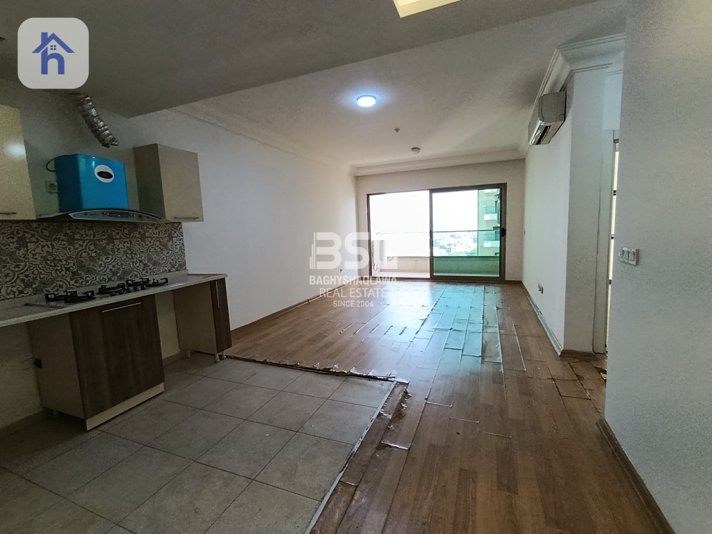 Modern Apartment with Spacious Layout