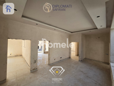 Stylish Home with Spacious Layout Resim 12