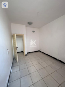 Modern Home with 4 Bedrooms in Zhyan Image 9