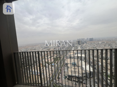 Modern Apartment image 4