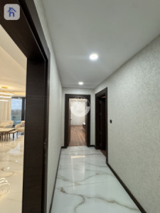 Modern Apartment with 4 Bedrooms Resim 6