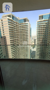 Elegant 1-BR Apartment in Prime Location Image 7