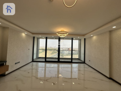 Luxurious 4-Bedroom Apartment Image 3