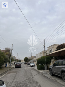 Three Floor House image 3