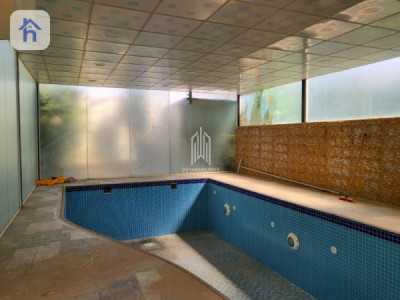 Luxury House Image 12