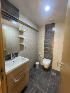 Modern 2-Bedroom Apartment for Rent Image 5