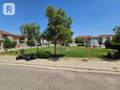 خانوو بەرامبەر باخچە image 3