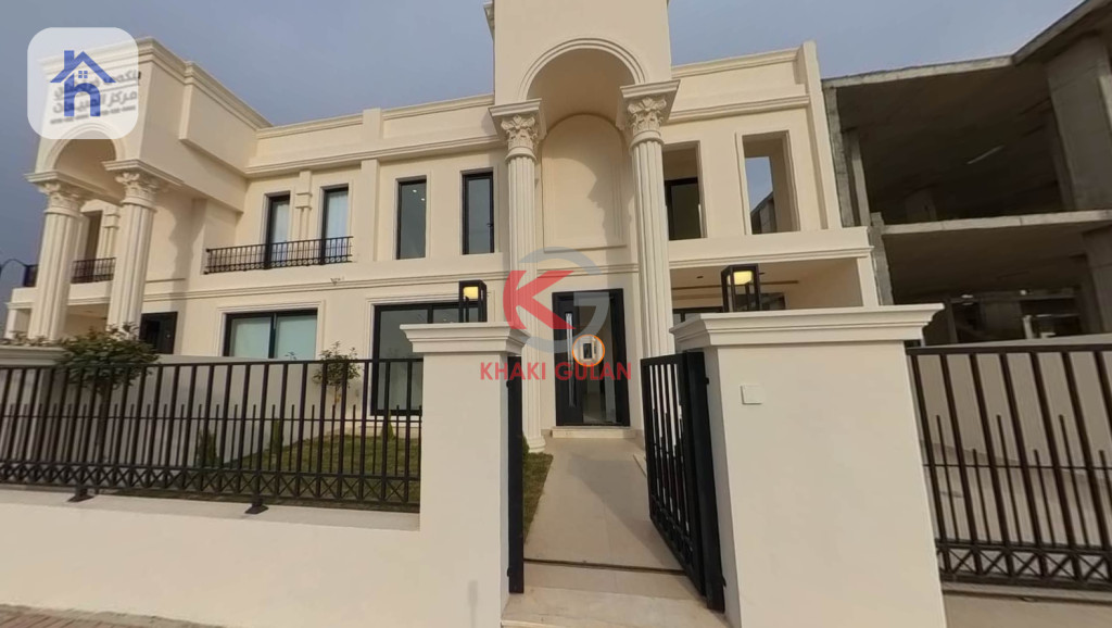 Spacious House with 4 Bedrooms