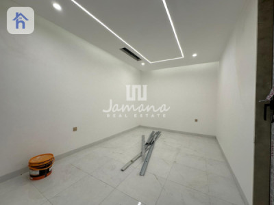 Corner House Image 4