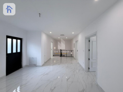 Modern 4-Bedroom Apartment in Aram Village 2 Image 11