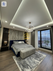 Spacious Family Home with Modern Amenities Resim 8
