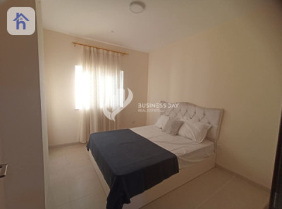 Modern Apartment in Prime Location Resim 4