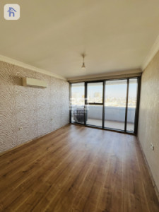 Modern Apartment in Central Location Image 3
