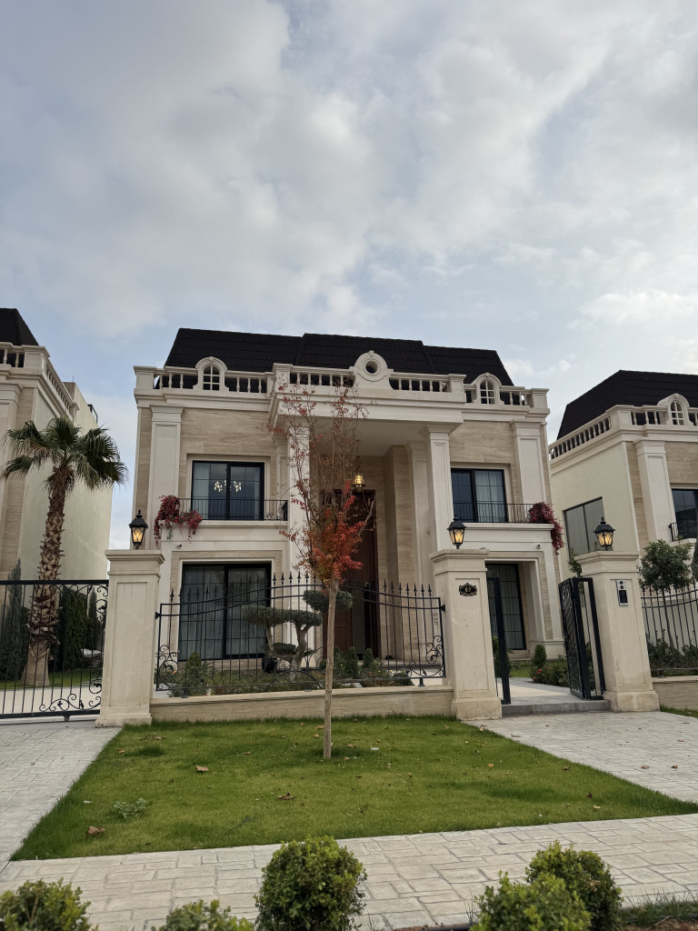 House in Cash Image 7