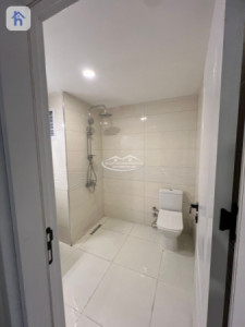 شقة مؤثثة للإيجار صورة 8