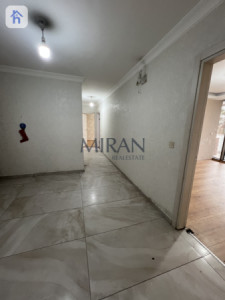 Spacious Apartment in Star Towers Image 5