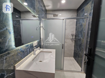 Modern House image 11