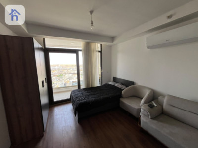 Studio Apartment image 4