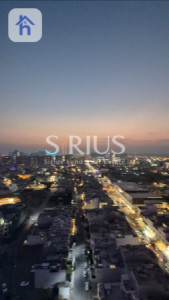 Sleek and Stylish One-Bedroom Apartment Resim 4