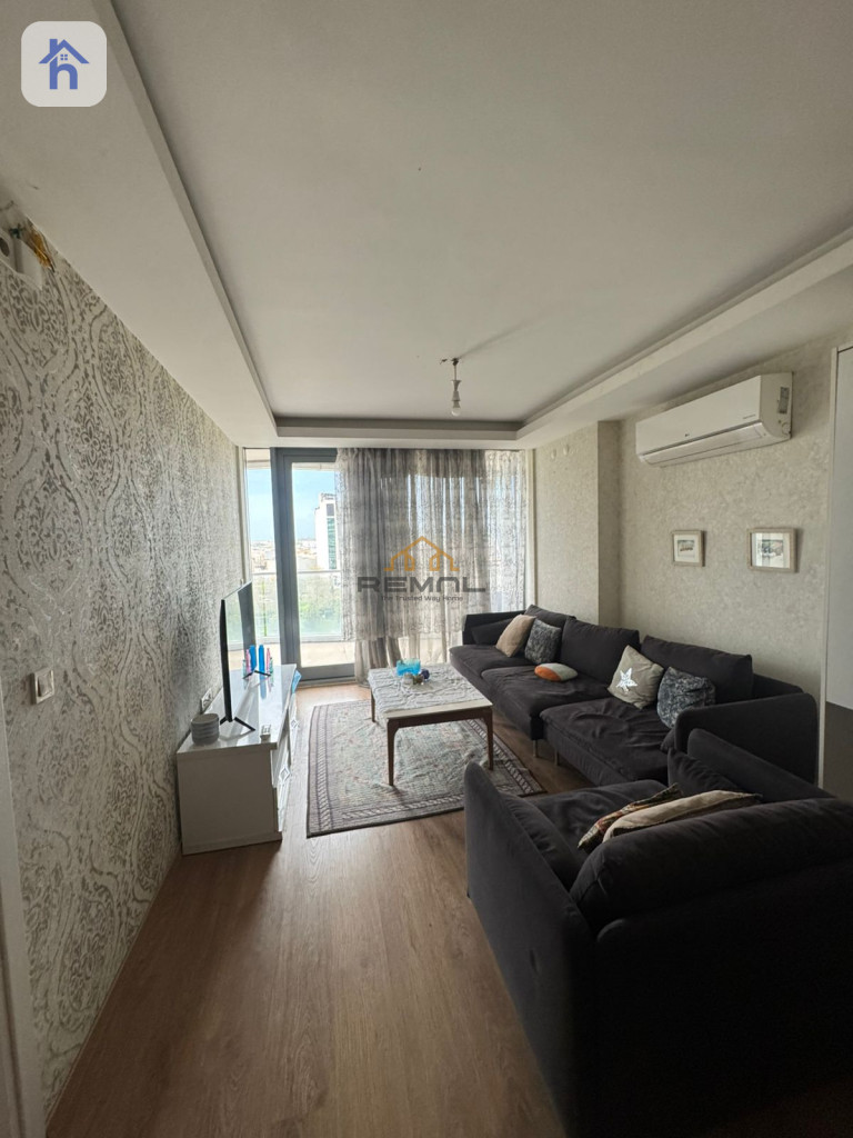 Cozy Furnished Apartment, Prime Location