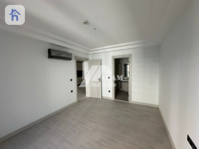 Cozy Apartment in Rami Towers Image 5