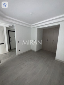 Studio Apartment image 5