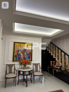 Corner House Image 11