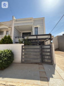 Spacious House with Modern Design image 1