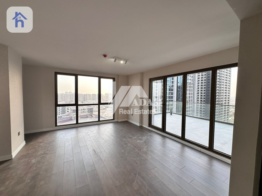 Elegant 2-BR Apartment with Terrace
