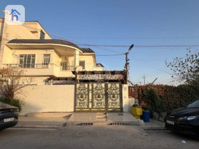 Spacious house with 6 bedrooms image 1