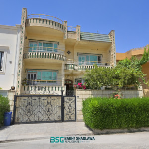 Large House with 6 Bedrooms image 1