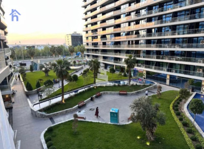 Modern Apartment in Prime Location Image 8