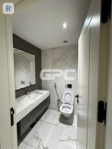 Spacious Apartment in Boulevard Image 11